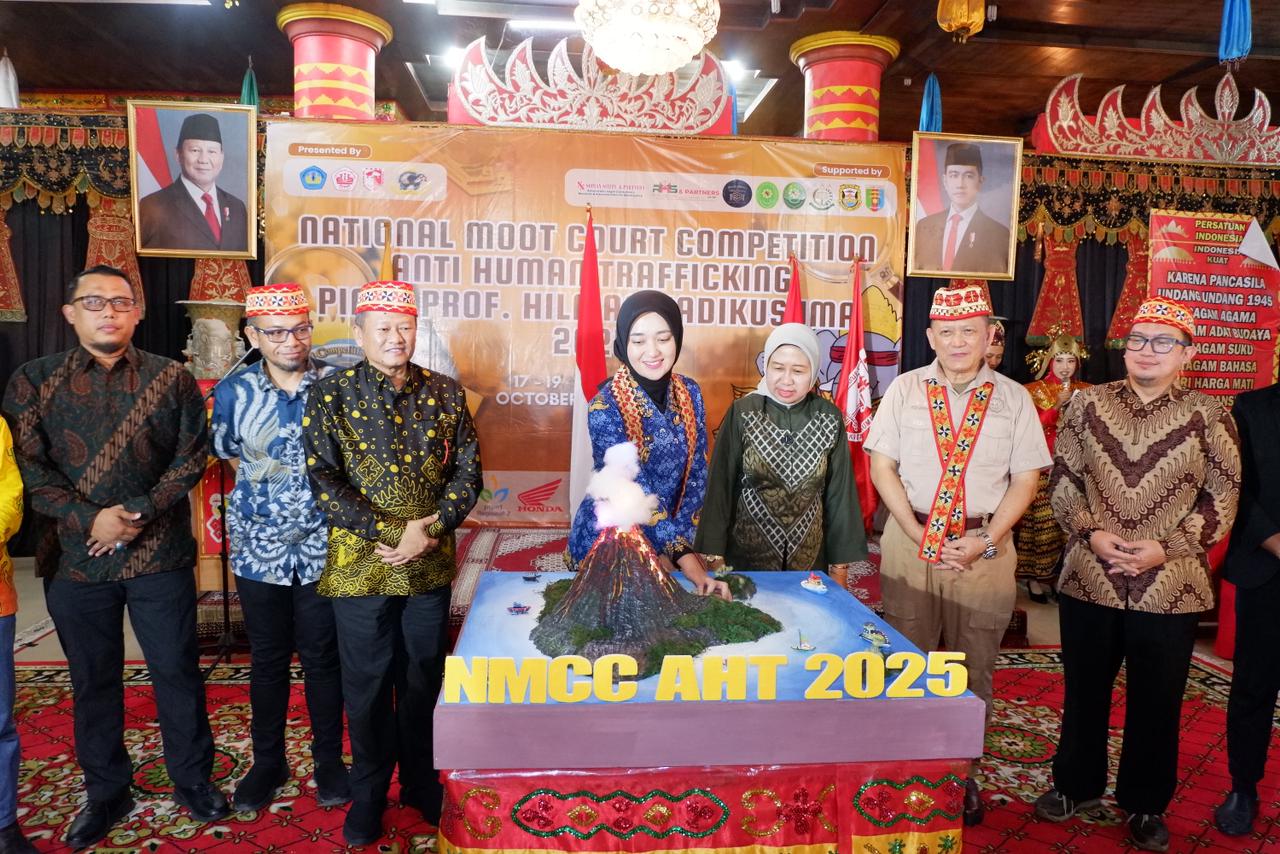 UKM-F PSBH FH Unila Sukses Selenggarakan National Moot Court Competition Anti Human Trafficking Piala Prof. Hilman Hadikusuma 2025